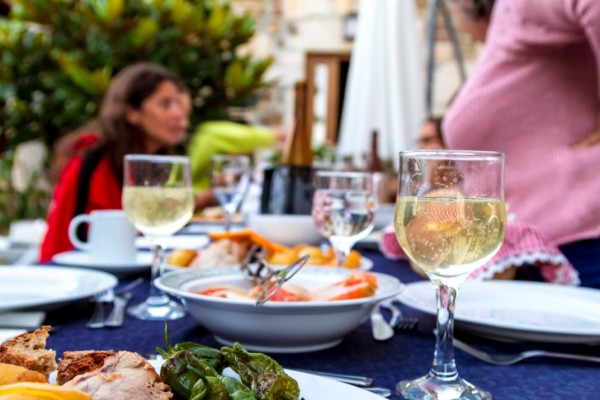 舌尖上的葡萄牙：葡式海鲜配美酒