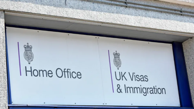 英国移民大收紧！工签永居或延至10年，语言门槛将大幅提高？政策变化前抓紧申请！