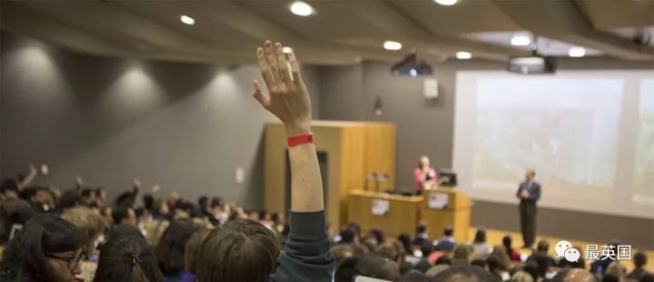 唐顿学姐侃留学| 英国大学授课方式大盘点，还有网课初体验